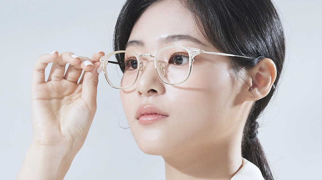 코수술 후 안경 언제부터 착용하는 게 좋을까?